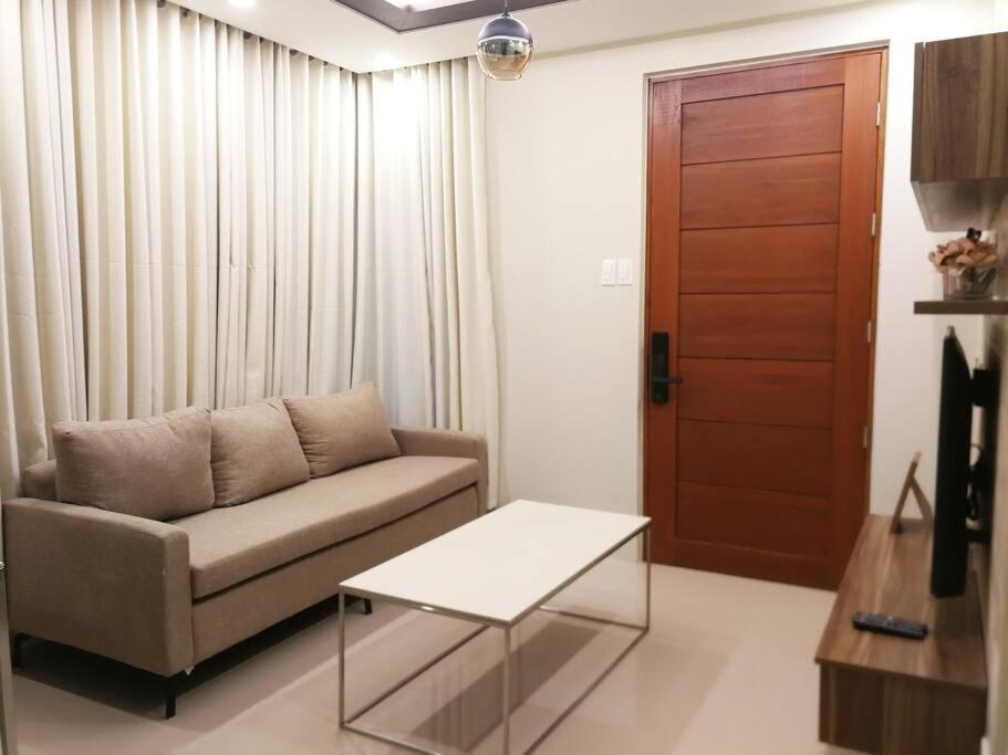 Adria Residences - Emerald Garden - 2 Bedroom Unit For 4 Person มะนิลา ภายนอก รูปภาพ