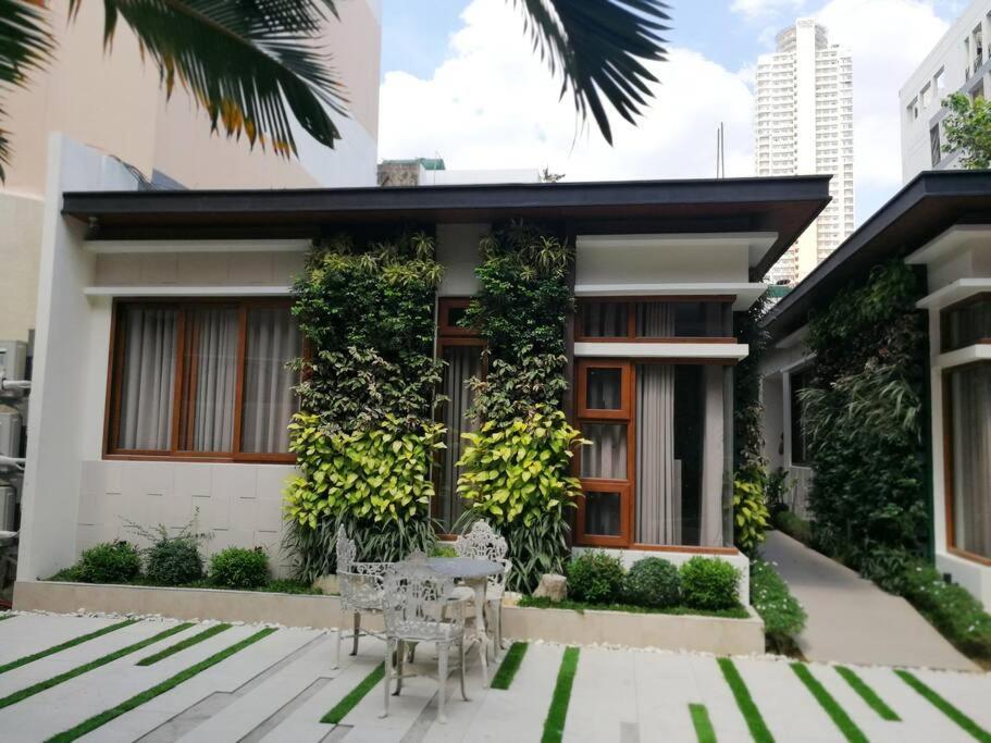 Adria Residences - Emerald Garden - 2 Bedroom Unit For 4 Person มะนิลา ภายนอก รูปภาพ