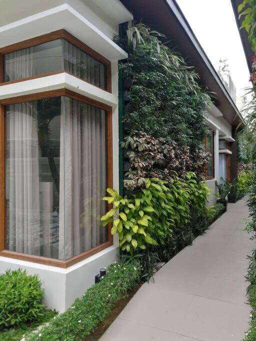 Adria Residences - Emerald Garden - 2 Bedroom Unit For 4 Person มะนิลา ภายนอก รูปภาพ