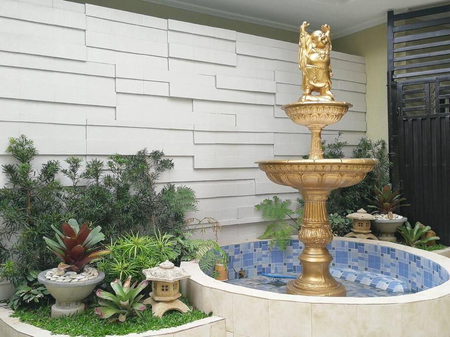 Adria Residences - Emerald Garden - 2 Bedroom Unit For 4 Person มะนิลา ภายนอก รูปภาพ
